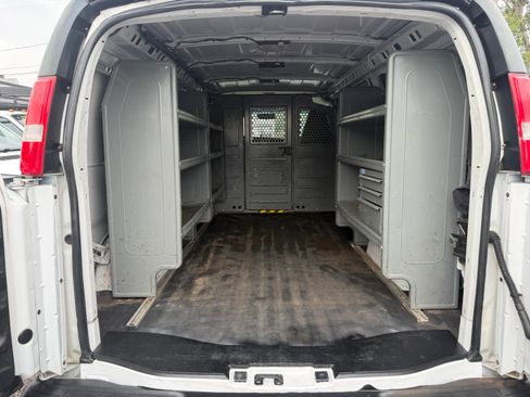 Used 2020 GMC Savana 2500 UNAVAIL RWD image 7