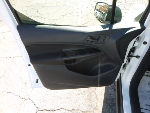 Used 2015 Ford Transit Connect XL image 11