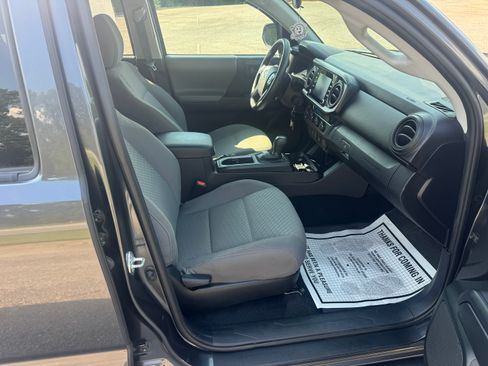 Used 2021 Toyota Tacoma 4x4 Double Cab image 17