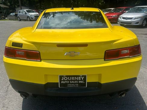 Used 2015 Chevrolet Camaro LS Coupe RWD image 4