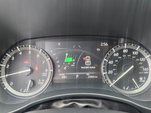 Used 2021 Toyota Highlander Limited image 11