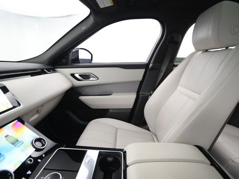 Used 2020 Land Rover Range Rover Velar R-Dynamic S image 35