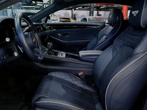 Used 2021 Bentley Continental GT Mulliner AWD/4WD image 21