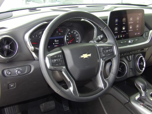 Used 2024 Chevrolet Blazer LT image 15