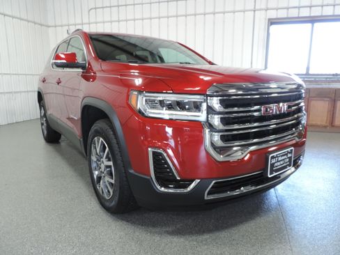 Used 2023 GMC Acadia SLE image 7