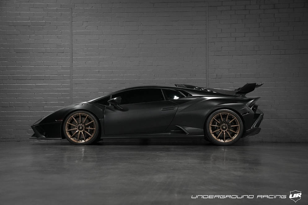 Used 2023 Lamborghini Huracan STO Coupe RWD image 5