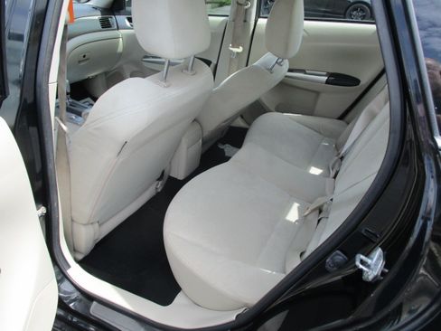 Used 2010 Subaru Impreza 2.5i Premium image 15