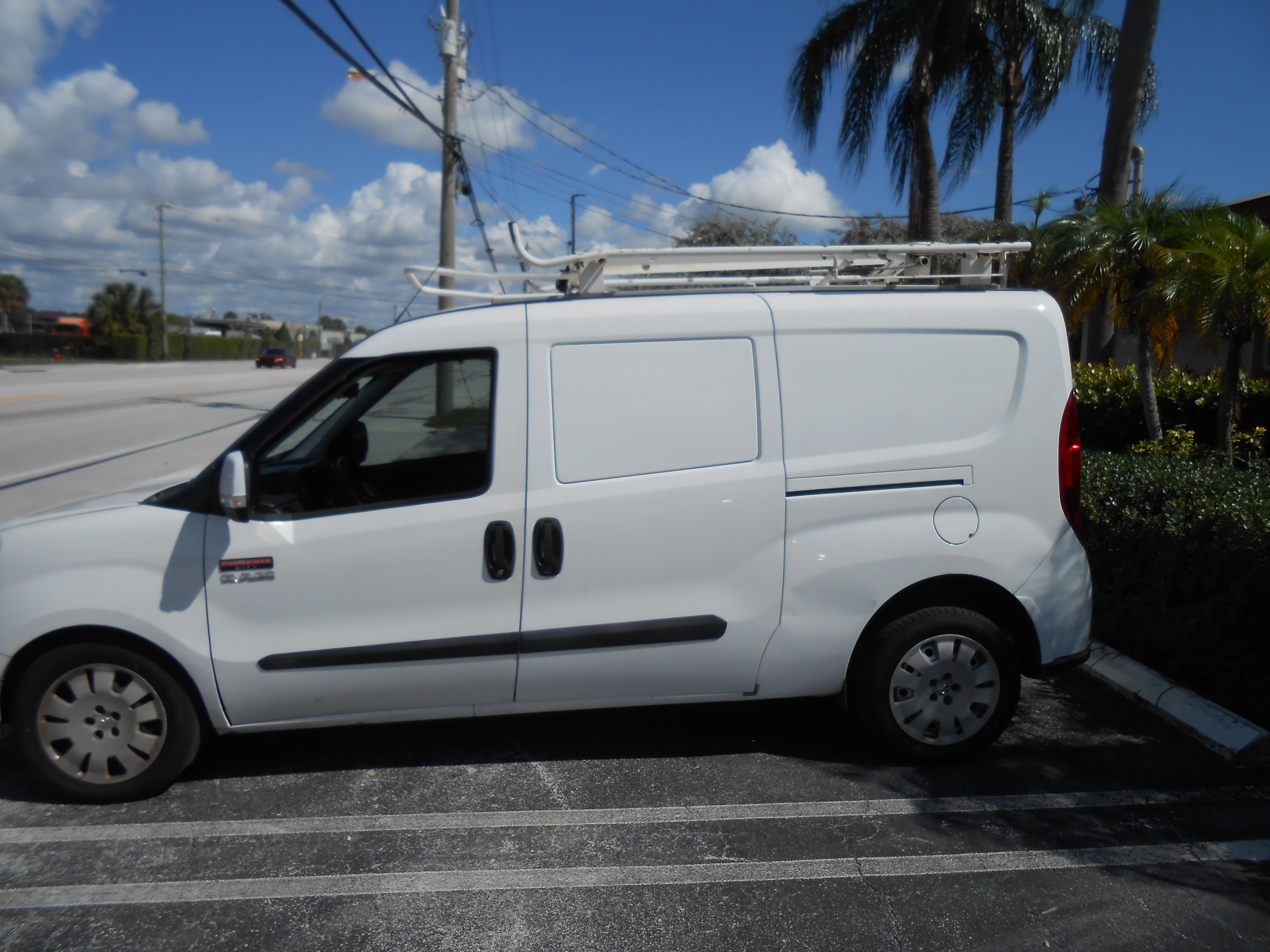Used 2016 RAM ProMaster City SLT FWD image 2