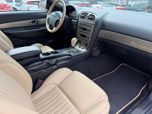 Used 2004 Ford Thunderbird image 26