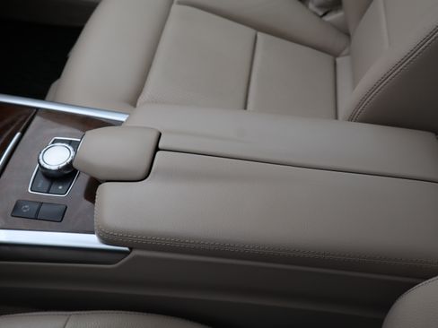 Used 2014 Mercedes-Benz E 350 4MATIC Sport image 30