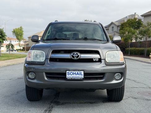Used 2005 Toyota Sequoia 2WD SR5 image 4