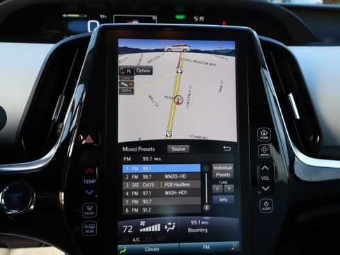 Used 2019 Toyota Prius Prime Premium image 27