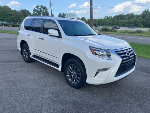Used 2015 Lexus GX 460 Luxury AWD/4WD image 7