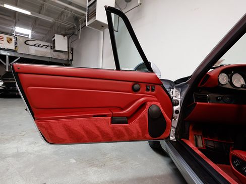 Used 1995 Porsche 911 Carrera image 14