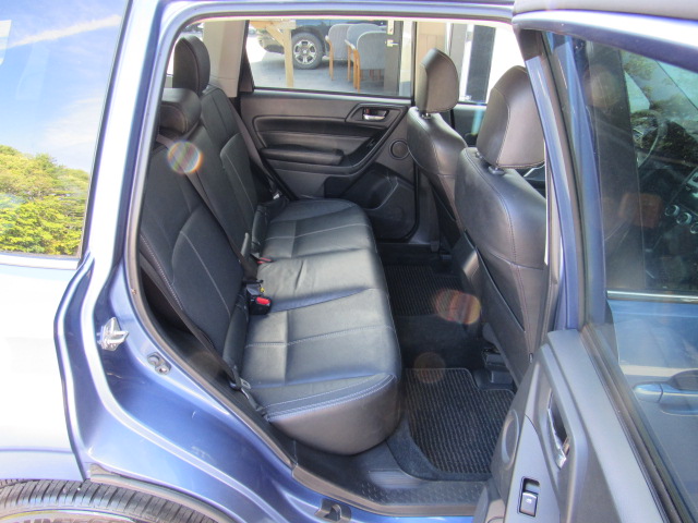 Used 2017 Subaru Forester 2.5i Touring AWD/4WD image 18
