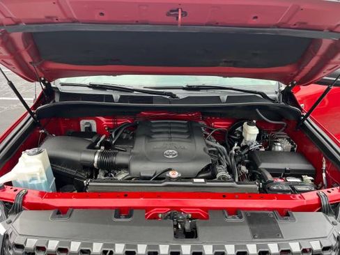Used 2018 Toyota Tundra SR5 image 12