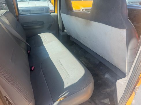 Used 2002 Ford F350 2WD Crew Cab Super Duty image 7