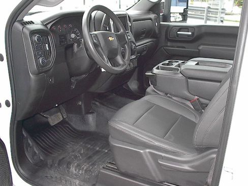 Used 2022 Chevrolet Silverado 2500 W/T AWD/4WD image 14