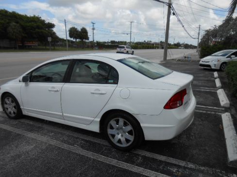 Used 2006 Honda Civic LX Sedan image 3