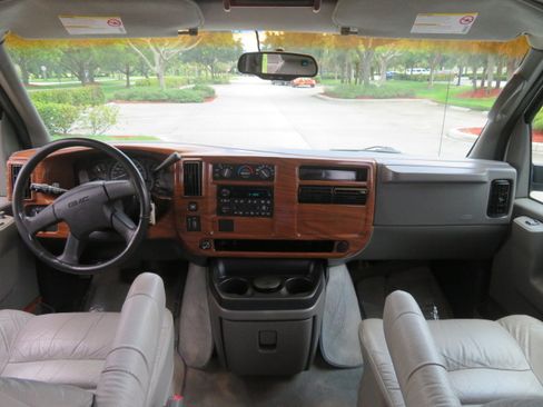 Used 2004 GMC Savana 1500 SLT RWD image 14