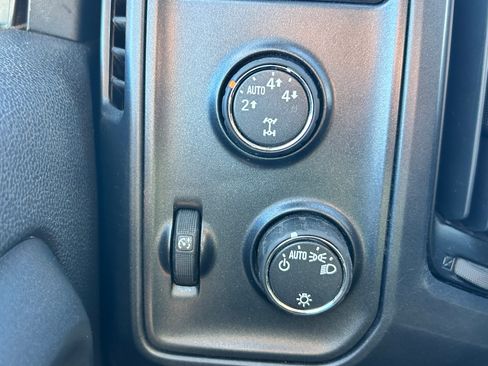 Used 2016 Chevrolet Silverado 1500 image 13