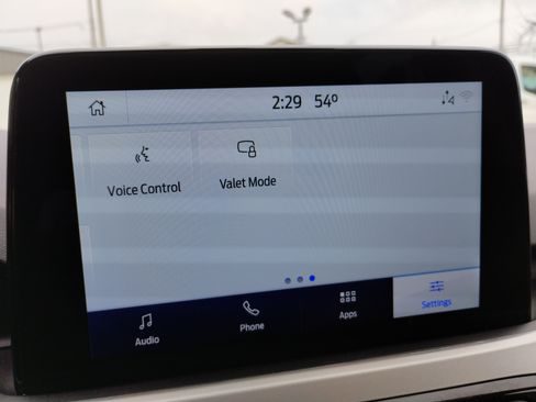 Used 2021 Ford Escape SE image 18