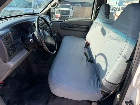 Used 2002 Ford F350 2WD Crew Cab DRW Super Duty image 10