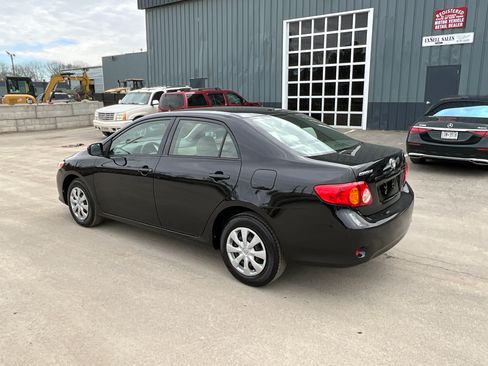 Used 2010 Toyota Corolla LE image 7