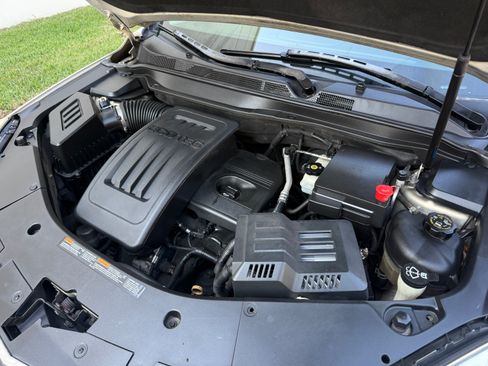 Used 2011 Chevrolet Equinox LS image 18