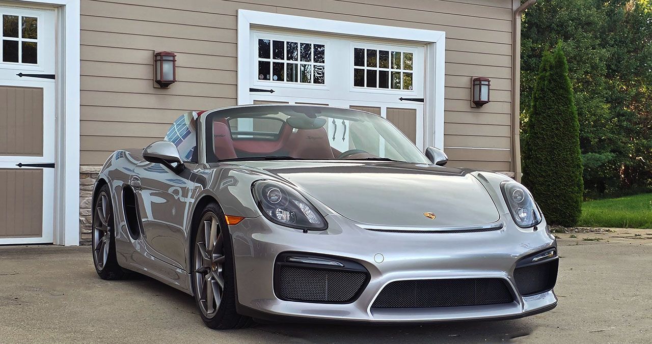 Used 2016 Porsche Boxster Spyder RWD image 22