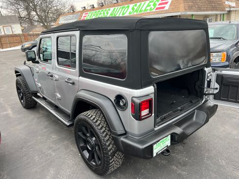 Used 2019 Jeep Wrangler Sport S image 10