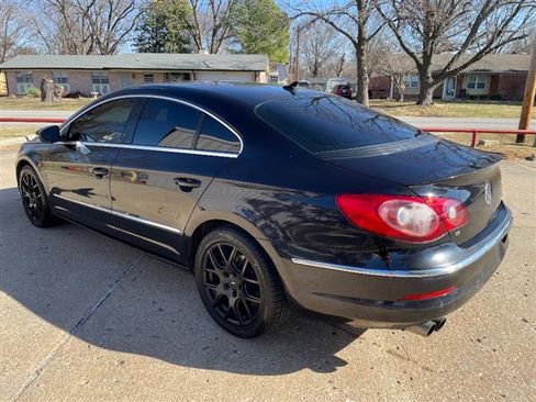 Used 2011 Volkswagen CC Sport image 2