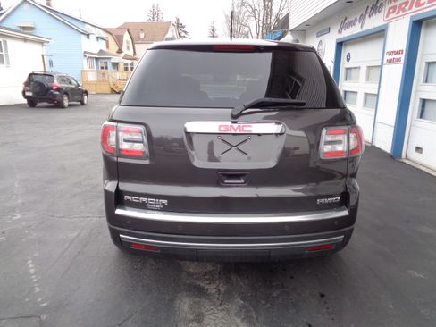 Used 2014 GMC Acadia SLE image 11