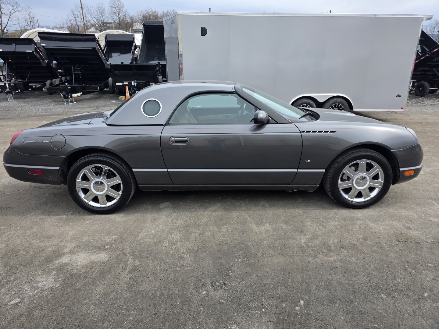 Used 2003 Ford Thunderbird UNAVAIL RWD image 4