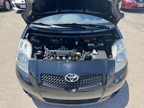 Used 2008 Toyota Yaris 2-Door Hatchback FWD image 23