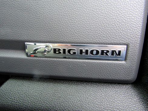 Used 2019 RAM 1500 Classic Big Horn image 16