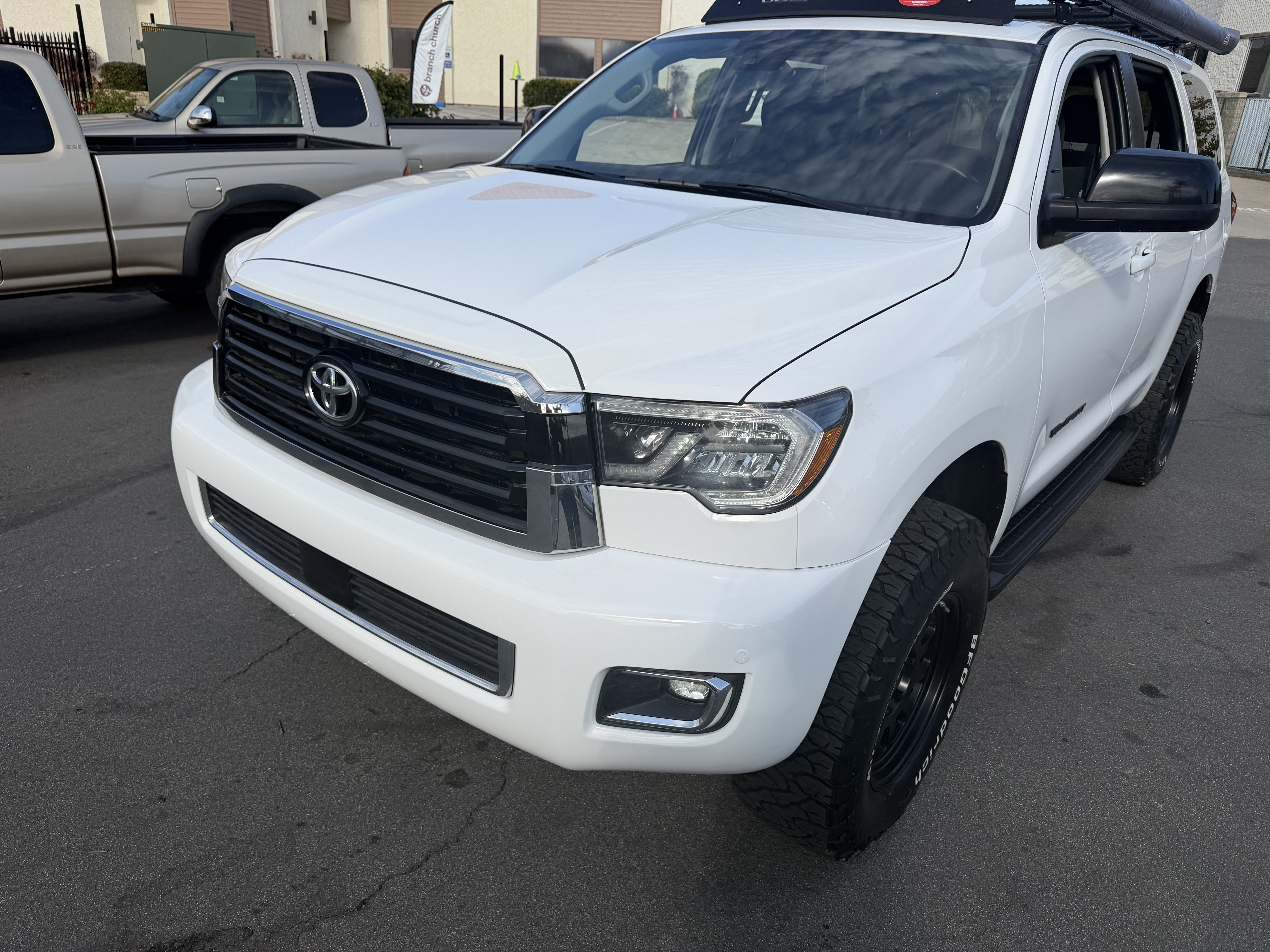 Used 2018 Toyota Sequoia TRD Sport AWD/4WD image 15
