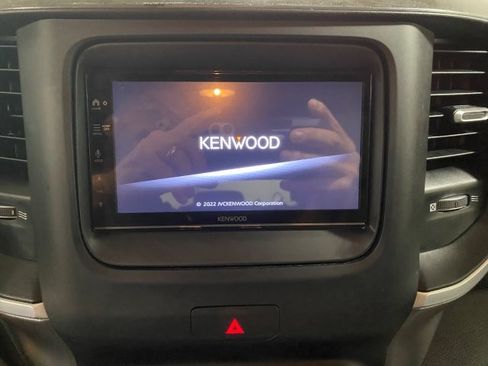 Used 2021 RAM 1500 4x4 Quad Cab Big Horn image 10