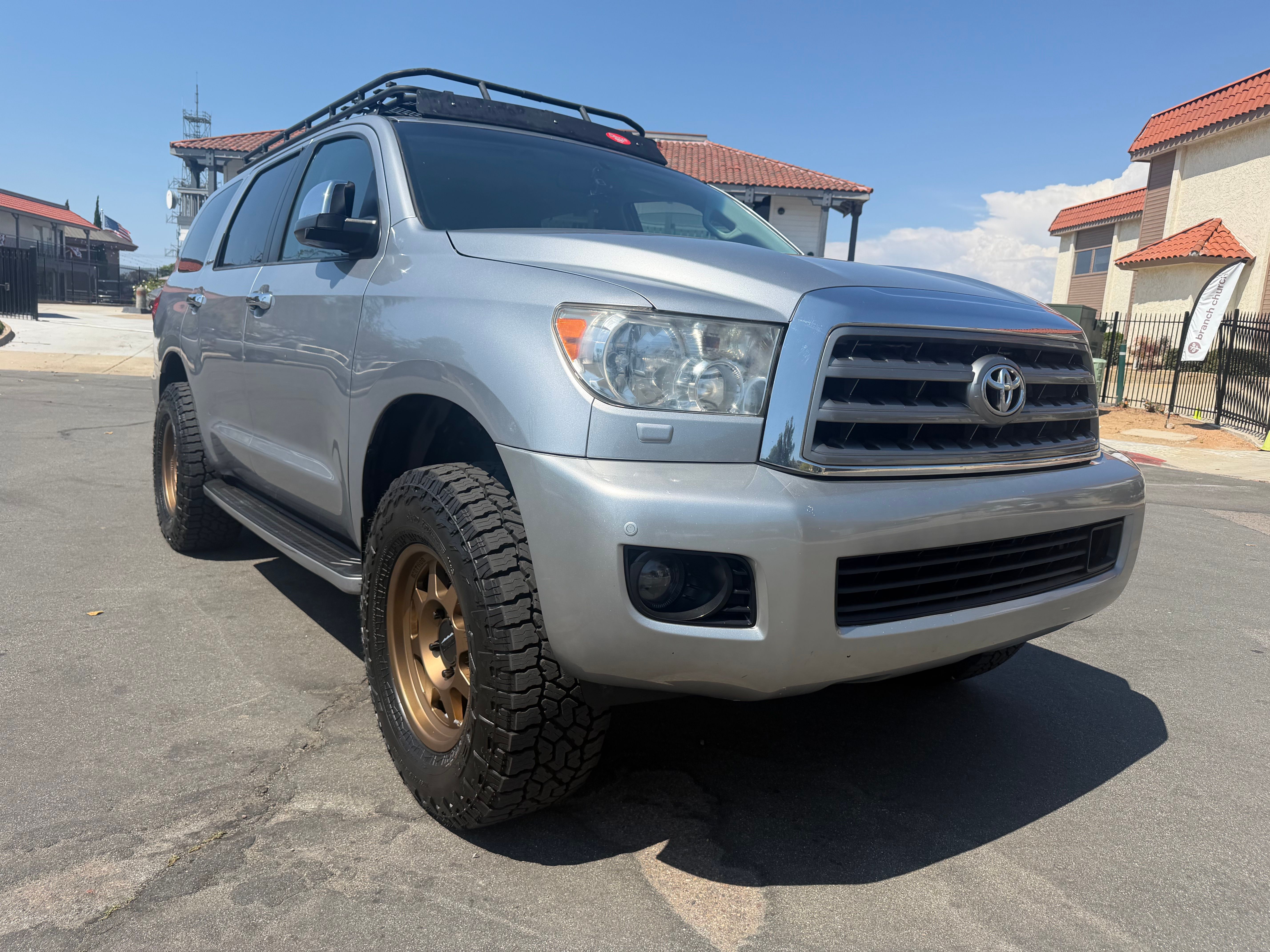Used 2017 Toyota Sequoia Platinum AWD/4WD image 16