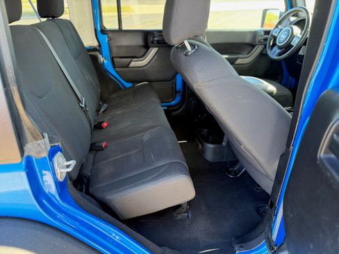 Used 2016 Jeep Wrangler Unlimited Sport image 9
