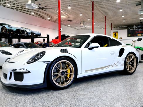 Used 2016 Porsche 911 GT3 RS RWD image 1