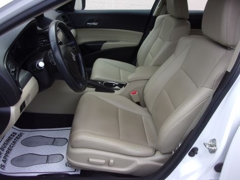 Used 2016 Acura ILX w/ Premium Package FWD image 8