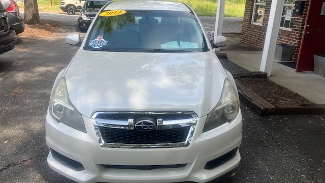 Used 2014 Subaru Legacy 2.5i Premium AWD/4WD image 2