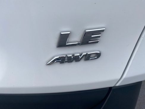 Used 2024 Toyota RAV4 LE image 7