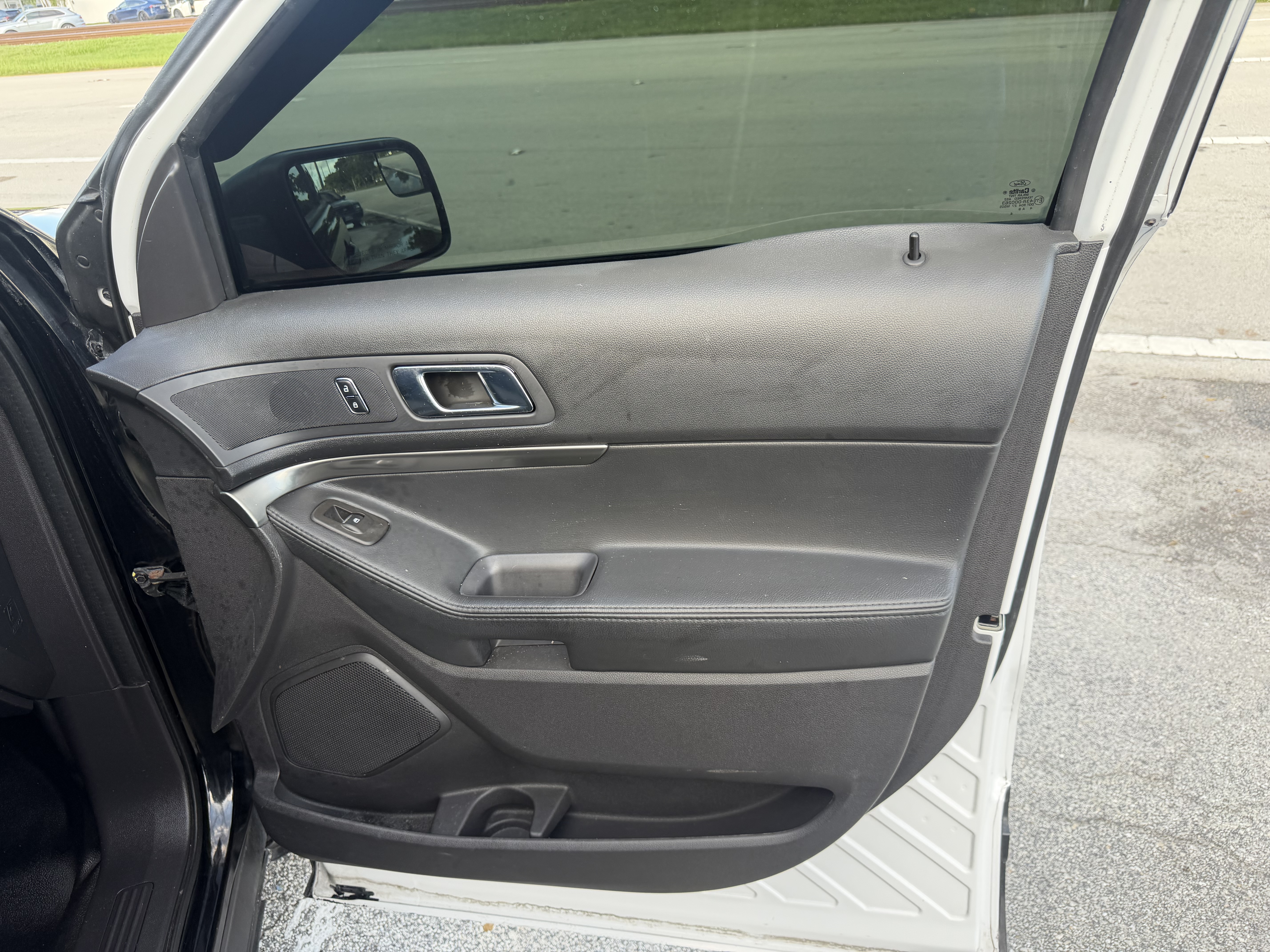 Used 2015 Ford Explorer 4WD Police Interceptor image 25