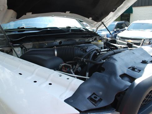 Used 2016 RAM 3500 ST image 19