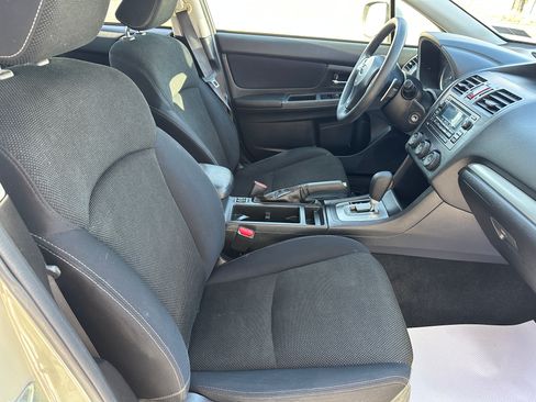 Used 2014 Subaru XV Crosstrek 2.0i Premium image 12