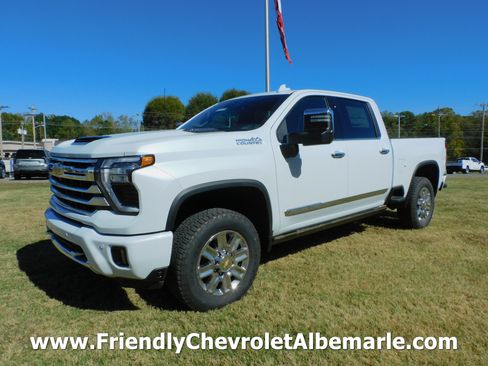 New 2026 Chevrolet Silverado 2500 High Country image 1