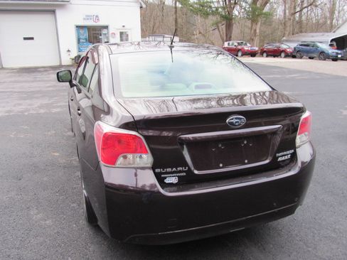 Used 2013 Subaru Impreza 2.0i Premium image 8