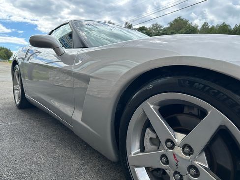 Used 2007 Chevrolet Corvette Coupe RWD image 10